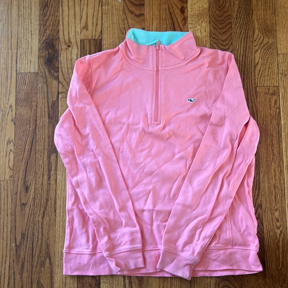 Vineyard vines